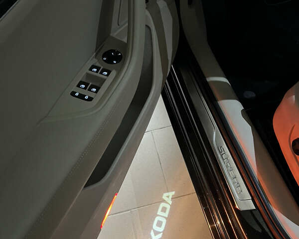 Черный Шкода Суперб, объемом двигателя 1.97 л и пробегом 177 тыс. км за 29000 $, фото 74 на Automoto.ua