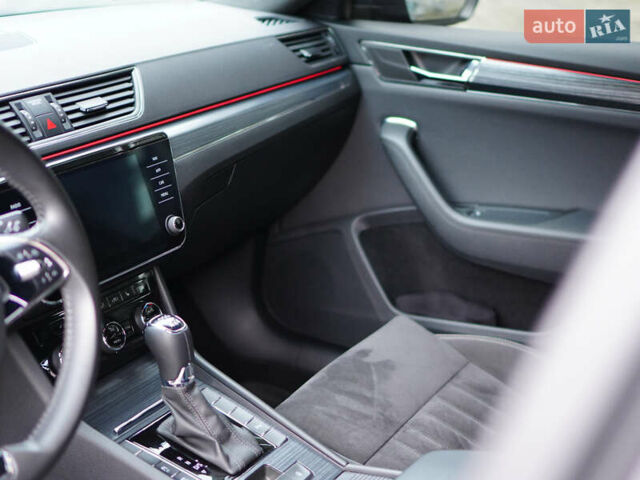 Черный Шкода Суперб, объемом двигателя 1.97 л и пробегом 127 тыс. км за 31600 $, фото 29 на Automoto.ua