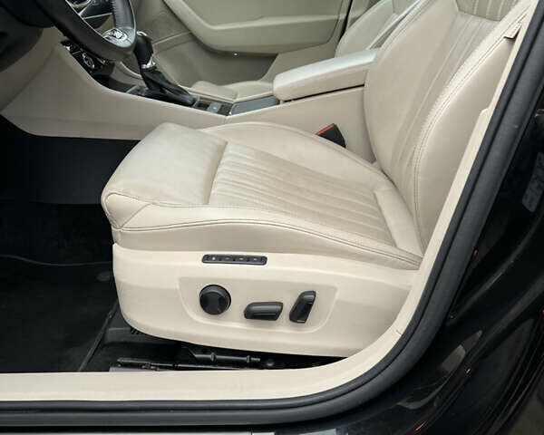 Черный Шкода Суперб, объемом двигателя 1.97 л и пробегом 177 тыс. км за 29000 $, фото 35 на Automoto.ua