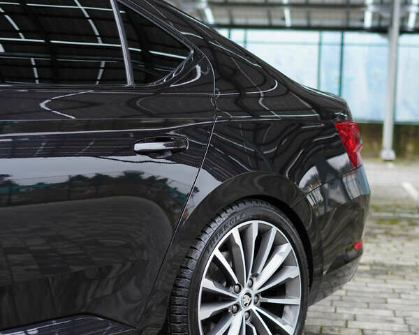 Черный Шкода Суперб, объемом двигателя 1.97 л и пробегом 127 тыс. км за 31600 $, фото 19 на Automoto.ua