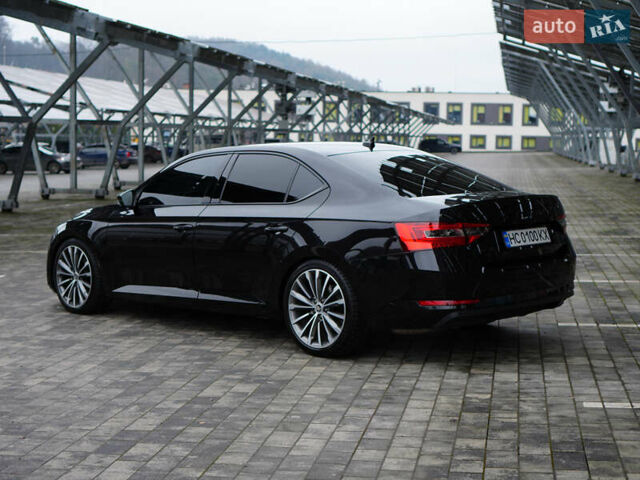 Черный Шкода Суперб, объемом двигателя 1.97 л и пробегом 127 тыс. км за 31600 $, фото 12 на Automoto.ua