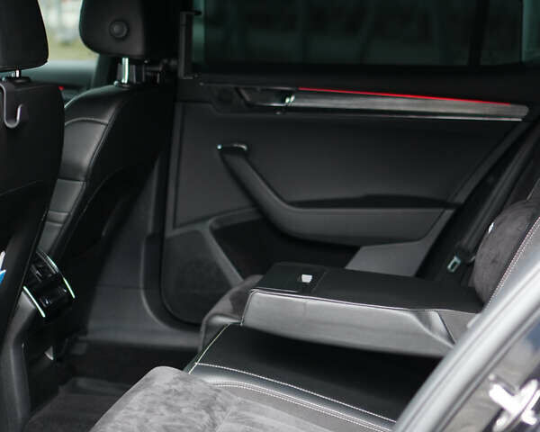 Черный Шкода Суперб, объемом двигателя 1.97 л и пробегом 127 тыс. км за 31600 $, фото 31 на Automoto.ua