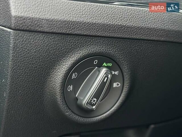 Шкода Суперб 2020 в Киеве на Automoto.ua Черный Шкода Суперб, объемом двигателя 1.98 л и пробегом 109 тыс. км за 25800 $, фото 19 на Automoto.ua