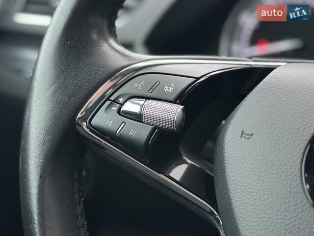 Шкода Суперб 2020 в Киеве на Automoto.ua Черный Шкода Суперб, объемом двигателя 1.98 л и пробегом 109 тыс. км за 25800 $, фото 21 на Automoto.ua
