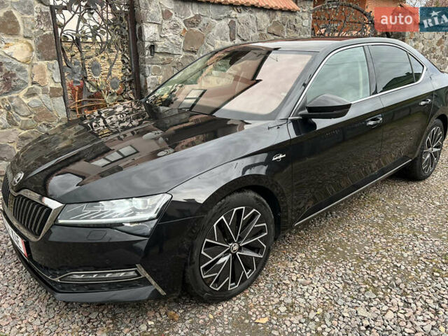 Черный Шкода Суперб, объемом двигателя 1.97 л и пробегом 177 тыс. км за 29000 $, фото 1 на Automoto.ua