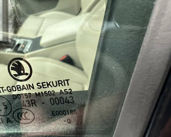 Черный Шкода Суперб, объемом двигателя 1.97 л и пробегом 177 тыс. км за 29000 $, фото 59 на Automoto.ua