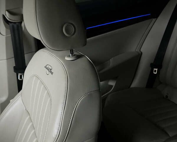 Черный Шкода Суперб, объемом двигателя 1.97 л и пробегом 177 тыс. км за 29000 $, фото 75 на Automoto.ua