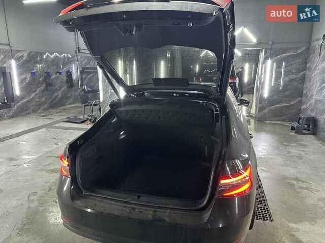 Черный Шкода Суперб, объемом двигателя 2 л и пробегом 92 тыс. км за 29800 $, фото 12 на Automoto.ua