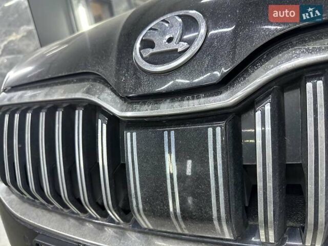 Черный Шкода Суперб, объемом двигателя 2 л и пробегом 92 тыс. км за 29800 $, фото 17 на Automoto.ua