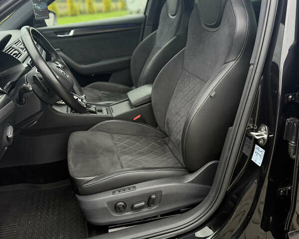 Чорний Шкода Суперб, об'ємом двигуна 2 л та пробігом 115 тис. км за 38700 $, фото 70 на Automoto.ua