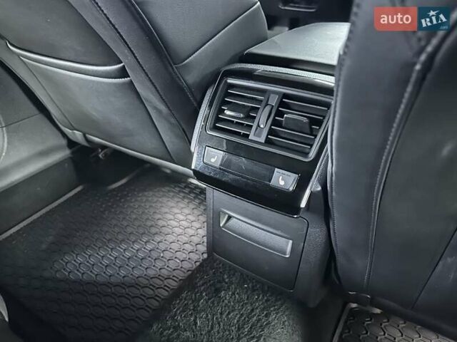 Черный Шкода Суперб, объемом двигателя 2 л и пробегом 92 тыс. км за 29800 $, фото 8 на Automoto.ua