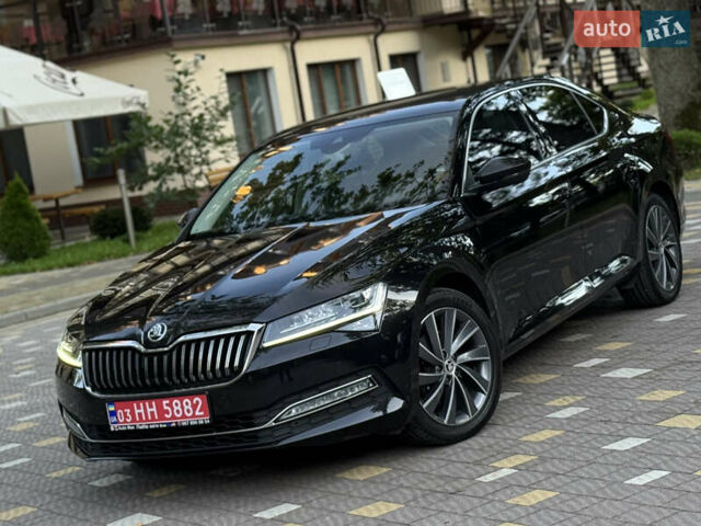Чорний Шкода Суперб, об'ємом двигуна 2 л та пробігом 209 тис. км за 27999 $, фото 2 на Automoto.ua