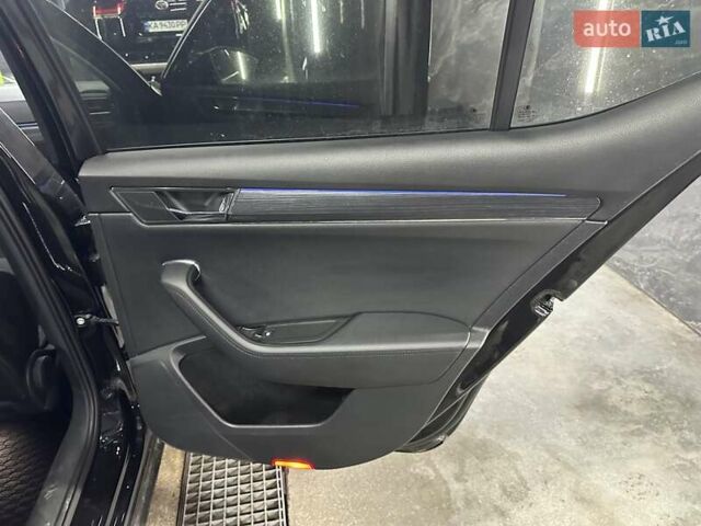 Черный Шкода Суперб, объемом двигателя 2 л и пробегом 92 тыс. км за 29800 $, фото 11 на Automoto.ua