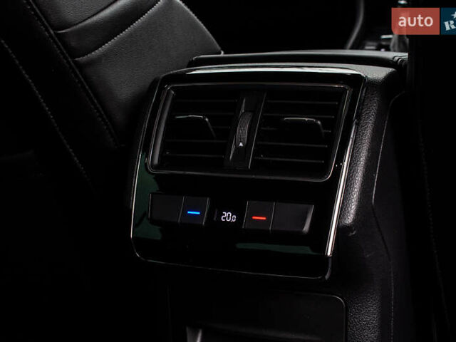 Черный Шкода Суперб, объемом двигателя 1.97 л и пробегом 172 тыс. км за 28100 $, фото 76 на Automoto.ua