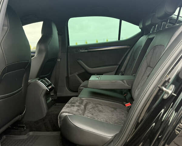 Чорний Шкода Суперб, об'ємом двигуна 2 л та пробігом 115 тис. км за 38700 $, фото 109 на Automoto.ua