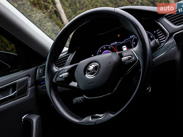 Черный Шкода Суперб, объемом двигателя 1.97 л и пробегом 172 тыс. км за 28100 $, фото 37 на Automoto.ua