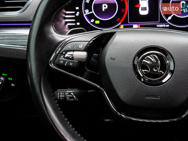 Черный Шкода Суперб, объемом двигателя 1.97 л и пробегом 172 тыс. км за 28100 $, фото 42 на Automoto.ua