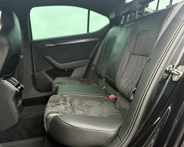 Чорний Шкода Суперб, об'ємом двигуна 2 л та пробігом 115 тис. км за 38700 $, фото 106 на Automoto.ua