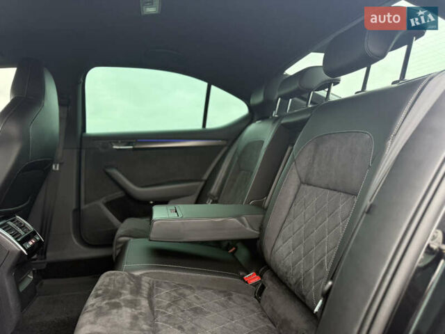 Чорний Шкода Суперб, об'ємом двигуна 2 л та пробігом 115 тис. км за 38700 $, фото 110 на Automoto.ua