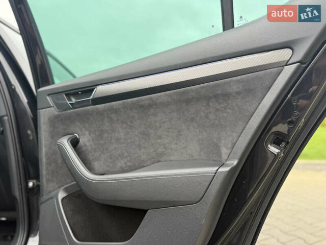 Чорний Шкода Суперб, об'ємом двигуна 2 л та пробігом 115 тис. км за 38700 $, фото 92 на Automoto.ua