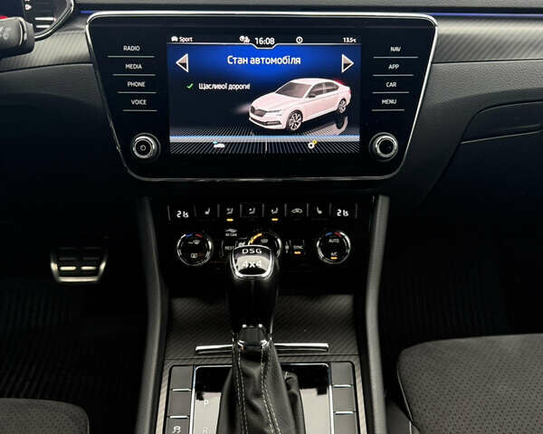 Чорний Шкода Суперб, об'ємом двигуна 2 л та пробігом 115 тис. км за 38700 $, фото 124 на Automoto.ua