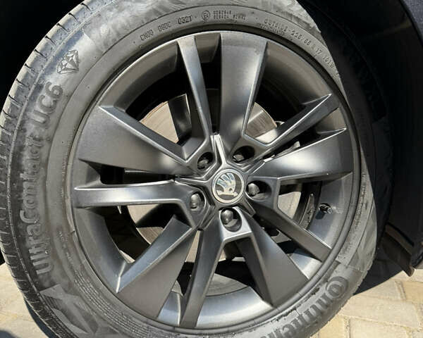 Черный Шкода Суперб, объемом двигателя 1.97 л и пробегом 34 тыс. км за 43000 $, фото 15 на Automoto.ua