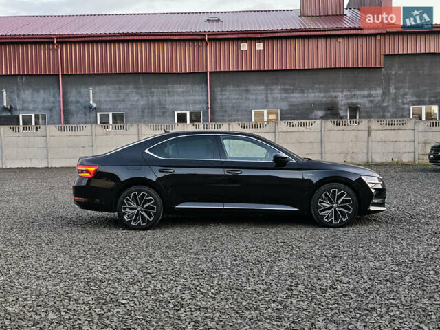 Черный Шкода Суперб, объемом двигателя 1.4 л и пробегом 134 тыс. км за 31999 $, фото 6 на Automoto.ua