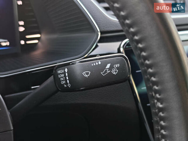 Черный Шкода Суперб, объемом двигателя 1.4 л и пробегом 134 тыс. км за 31999 $, фото 36 на Automoto.ua