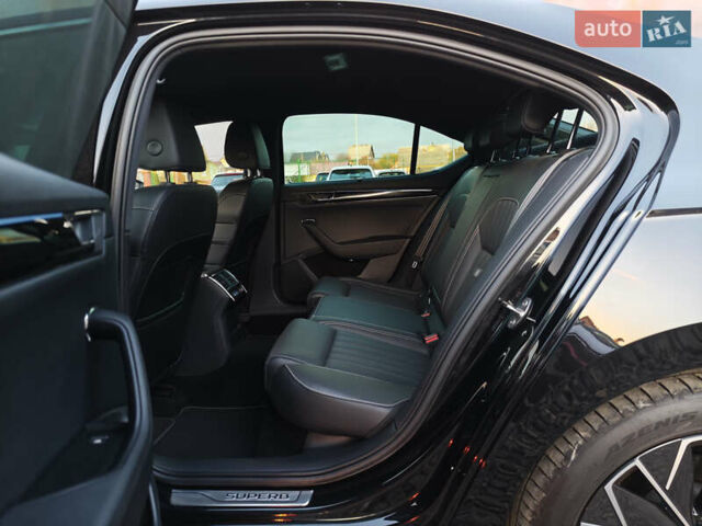 Черный Шкода Суперб, объемом двигателя 1.4 л и пробегом 134 тыс. км за 31999 $, фото 27 на Automoto.ua