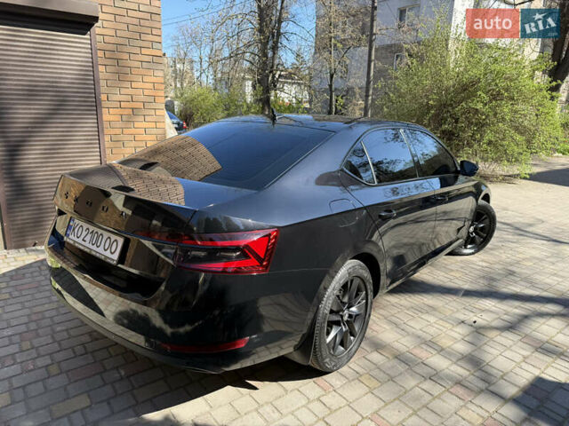 Черный Шкода Суперб, объемом двигателя 1.97 л и пробегом 34 тыс. км за 43000 $, фото 9 на Automoto.ua