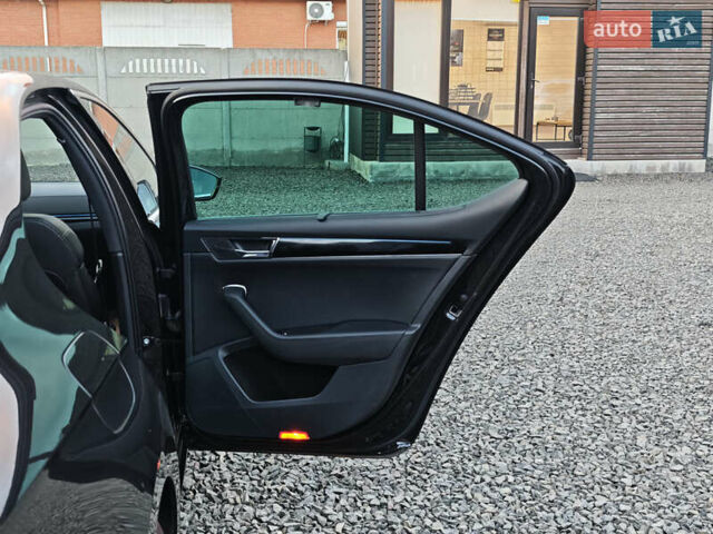 Черный Шкода Суперб, объемом двигателя 1.4 л и пробегом 134 тыс. км за 31999 $, фото 59 на Automoto.ua