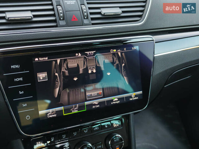 Черный Шкода Суперб, объемом двигателя 1.4 л и пробегом 134 тыс. км за 31999 $, фото 46 на Automoto.ua