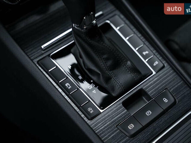 Черный Шкода Суперб, объемом двигателя 1.98 л и пробегом 27 тыс. км за 30000 $, фото 20 на Automoto.ua