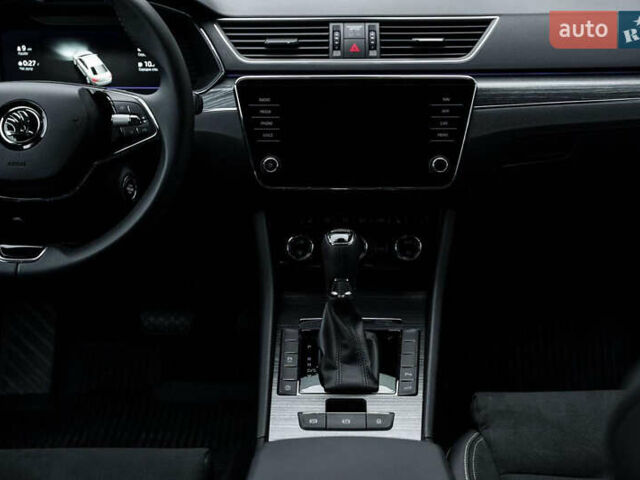 Черный Шкода Суперб, объемом двигателя 1.98 л и пробегом 27 тыс. км за 30000 $, фото 24 на Automoto.ua