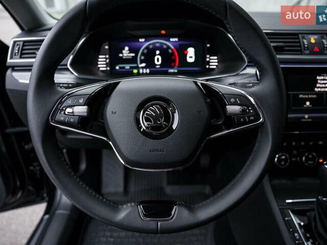 Черный Шкода Суперб, объемом двигателя 1.98 л и пробегом 27 тыс. км за 30000 $, фото 17 на Automoto.ua