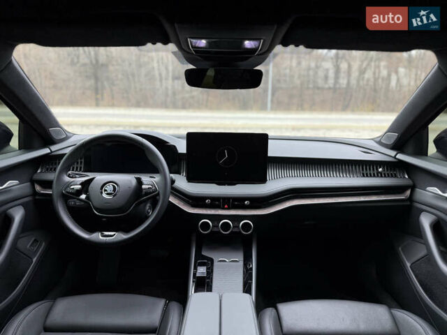 Черный Шкода Суперб, объемом двигателя 1.98 л и пробегом 31 тыс. км за 48300 $, фото 33 на Automoto.ua