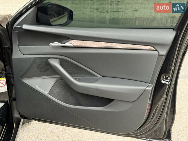 Черный Шкода Суперб, объемом двигателя 1.98 л и пробегом 31 тыс. км за 48300 $, фото 23 на Automoto.ua