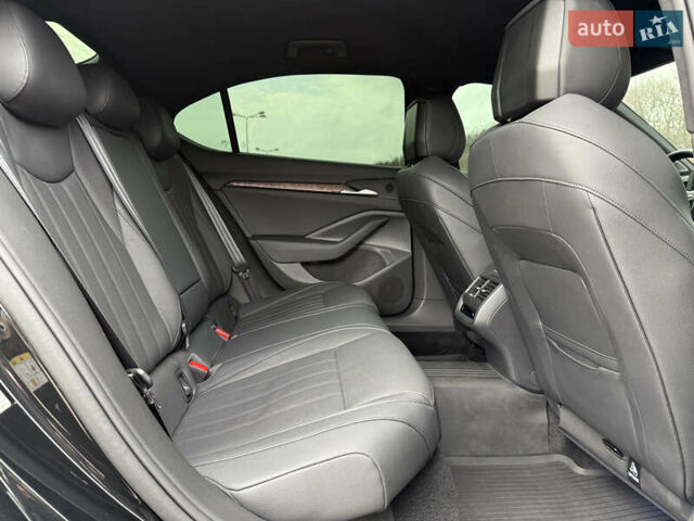 Черный Шкода Суперб, объемом двигателя 1.98 л и пробегом 31 тыс. км за 48300 $, фото 28 на Automoto.ua