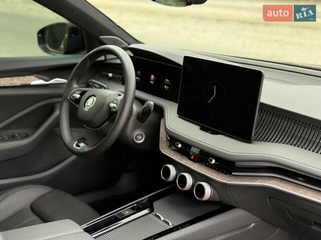 Черный Шкода Суперб, объемом двигателя 1.98 л и пробегом 31 тыс. км за 48300 $, фото 24 на Automoto.ua