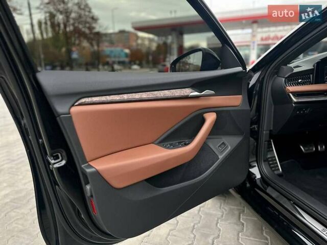 Черный Шкода Суперб, объемом двигателя 1.98 л и пробегом 6 тыс. км за 55555 $, фото 28 на Automoto.ua