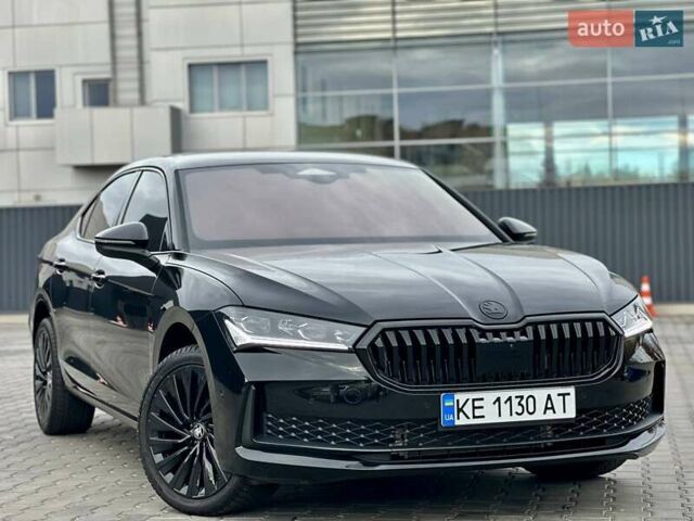 Черный Шкода Суперб, объемом двигателя 1.98 л и пробегом 6 тыс. км за 55555 $, фото 11 на Automoto.ua