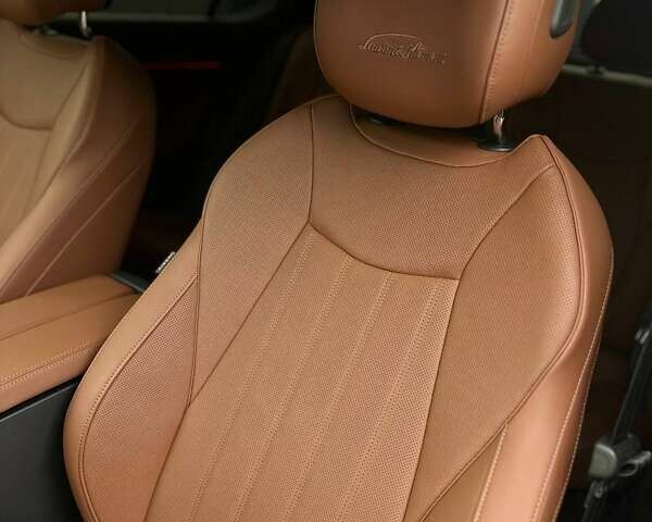 Черный Шкода Суперб, объемом двигателя 1.98 л и пробегом 6 тыс. км за 55555 $, фото 34 на Automoto.ua