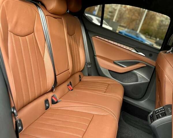 Черный Шкода Суперб, объемом двигателя 1.98 л и пробегом 6 тыс. км за 55555 $, фото 58 на Automoto.ua