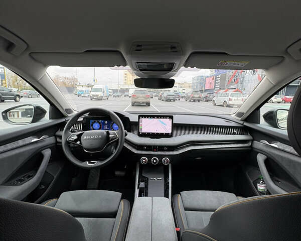 Чорний Шкода Суперб, об'ємом двигуна 2 л та пробігом 1 тис. км за 45000 $, фото 6 на Automoto.ua