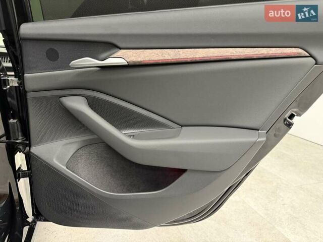 Черный Шкода Суперб, объемом двигателя 1.98 л и пробегом 1 тыс. км за 59999 $, фото 43 на Automoto.ua