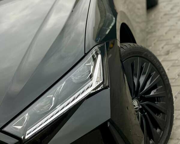 Черный Шкода Суперб, объемом двигателя 1.98 л и пробегом 6 тыс. км за 55555 $, фото 7 на Automoto.ua