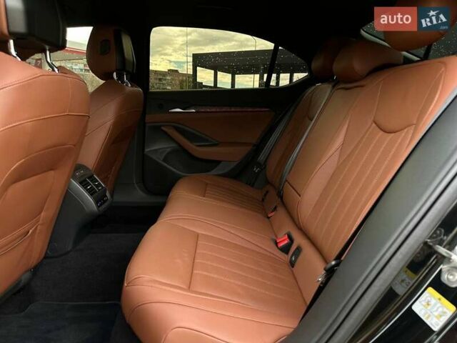 Черный Шкода Суперб, объемом двигателя 1.98 л и пробегом 6 тыс. км за 55555 $, фото 66 на Automoto.ua