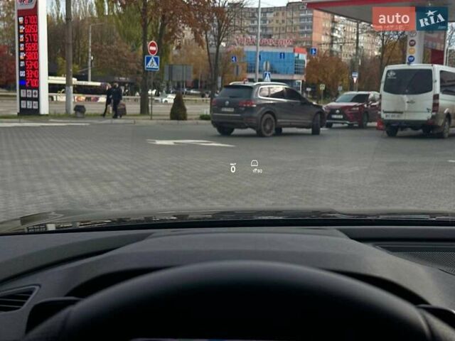 Черный Шкода Суперб, объемом двигателя 1.98 л и пробегом 6 тыс. км за 55555 $, фото 74 на Automoto.ua