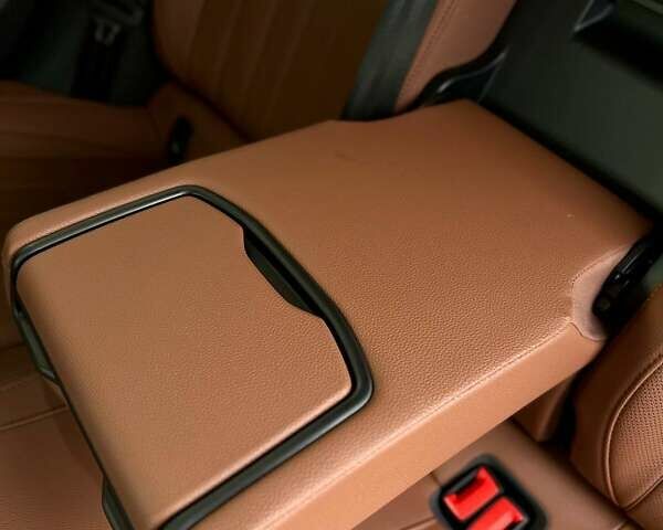 Черный Шкода Суперб, объемом двигателя 1.98 л и пробегом 6 тыс. км за 55555 $, фото 73 на Automoto.ua