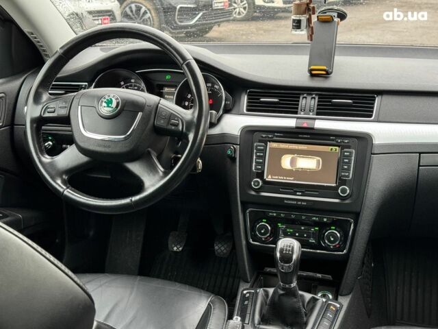 Фіолетовий Шкода Суперб, об'ємом двигуна 1.8 л та пробігом 176 тис. км за 9440 $, фото 26 на Automoto.ua